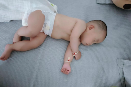 姜堰几个月宝宝会抬头